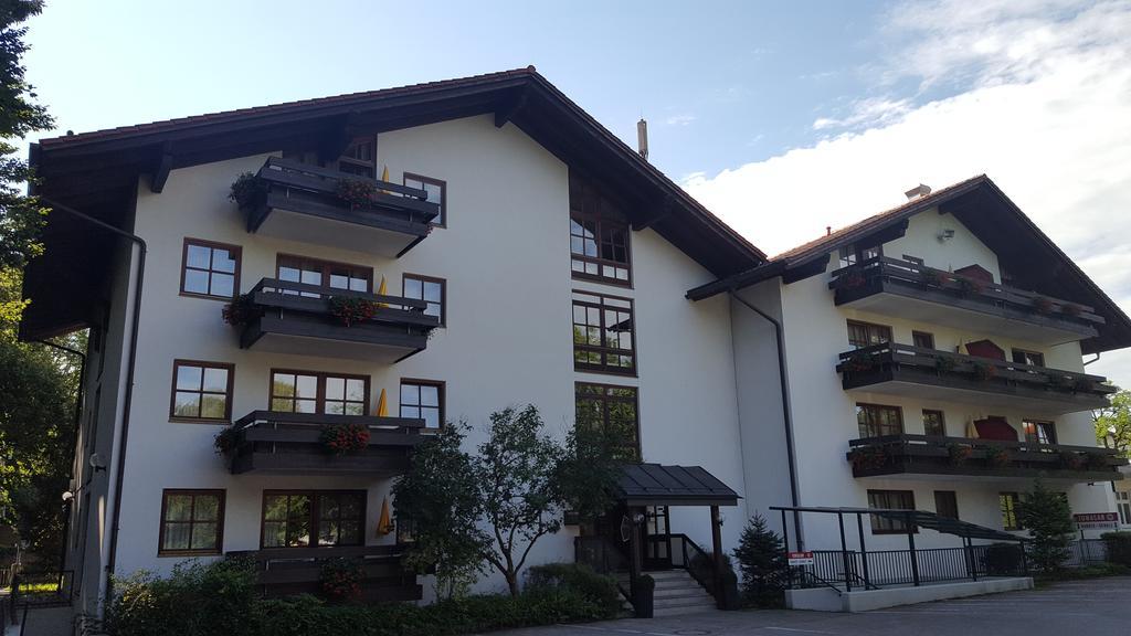 Appartment-Hotel-Hoelzl Grünwald Zewnętrze zdjęcie