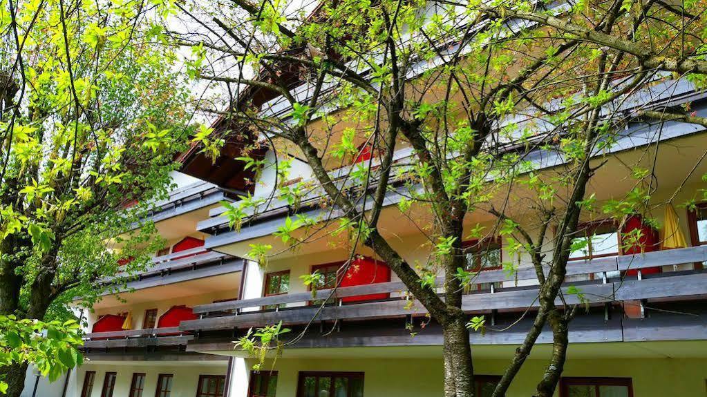 Appartment-Hotel-Hoelzl Grünwald Zewnętrze zdjęcie